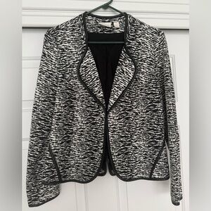 CHICO'S 1 (M) open knit blazer JACKET BLACK/WHITE animal print